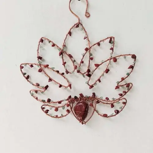 Suncatcher Flor de Lótus em Cobre e Pedras Naturais