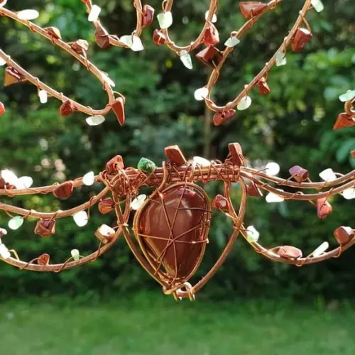 Suncatcher Flor de Lótus em Cobre e Pedras Naturais