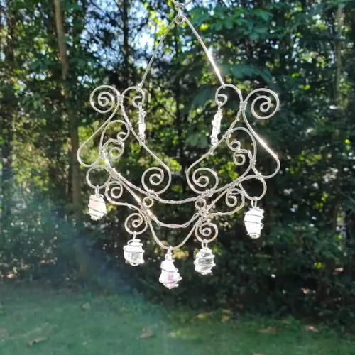Suncatcher Good Vibes com ametista e quartzos rosa