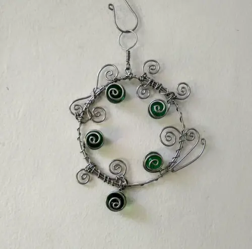 Suncatcher Mandala pequena em tons de verde