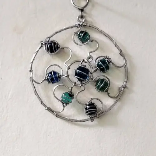 Suncatcher Mandala Raios em Tons de Azul