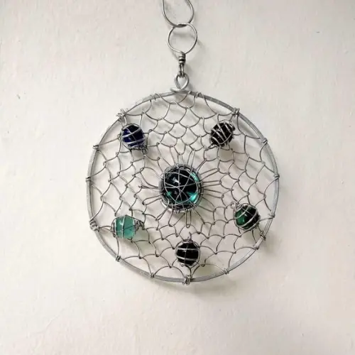 Suncatcher Mandala Trançada Multicolorida