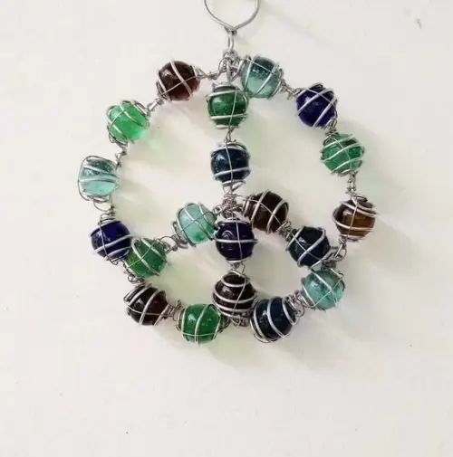 Suncatcher Paz e Amor P multicolorido