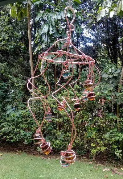 Suncatcher Turbilhão multicolorido em fios de cobre