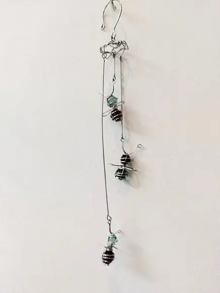 Suncatcher/móbile Abelhinhas Coloridas
