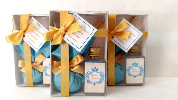 Kit Aromatizador + Sache Lembrancinha 15 Anos
