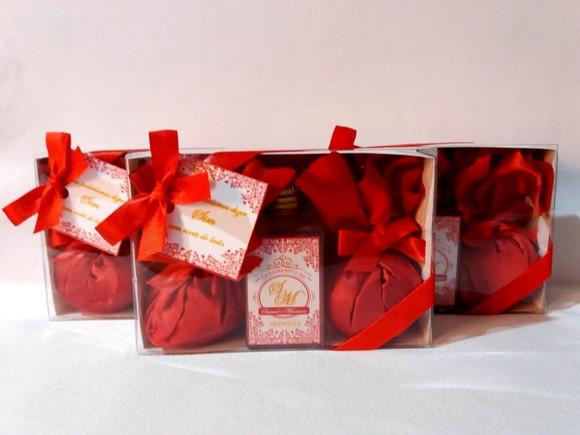 Kit Aromatizador 30 ml Mais 2 Saches Perfumados