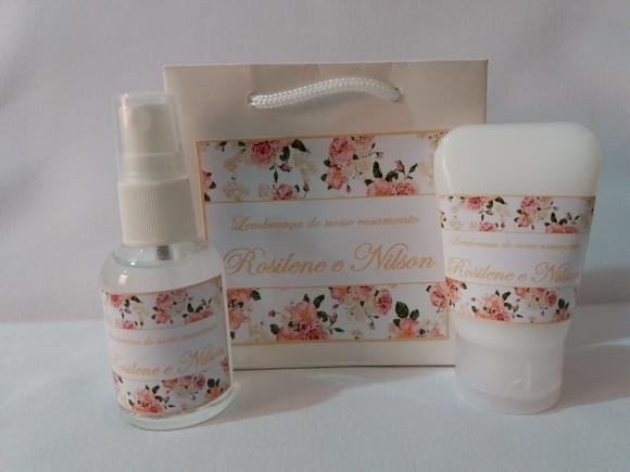 Kit Lembrancinha Noivado Hidratante Aromatizador Spray