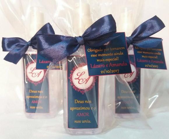 Lembrancinha de Casamento hidratante/alcool-gel 60 ml