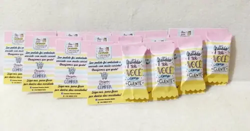 Cartão com Bala Personalizada para Todas as Ocasiões
