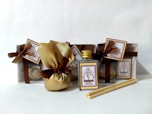 Kit Aromatizador + Sache Lembrancinha Aniversário