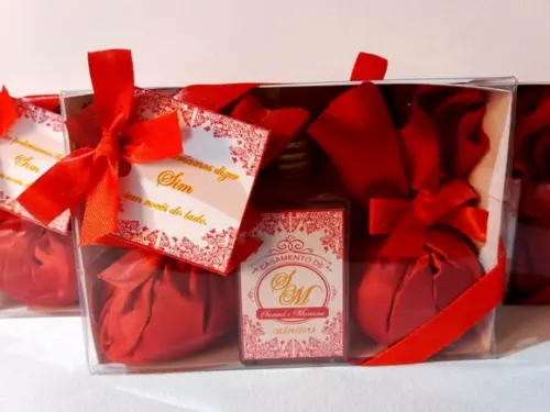 Kit Aromatizador 30 ml Mais 2 Saches Perfumados