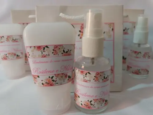 Kit Lembrancinha Noivado Hidratante Aromatizador Spray