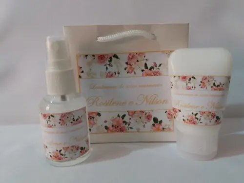Kit Lembrancinha Noivado Hidratante Aromatizador Spray