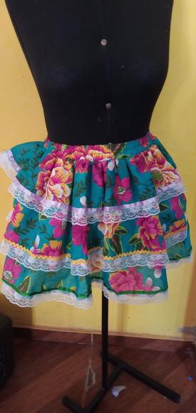 Saia Chita até o T. 60 com Três Camadas (festa Junina)