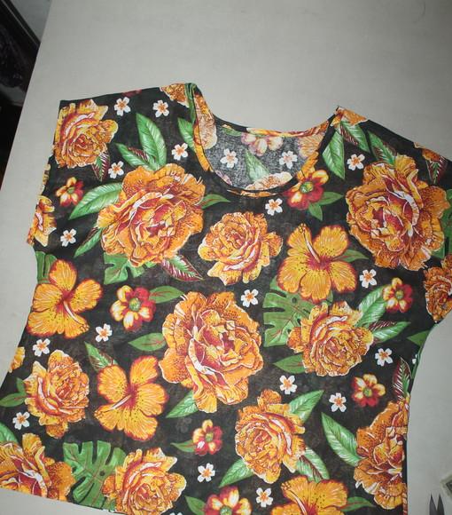 Blusa básica de chita Preto (disponível até o T.60)