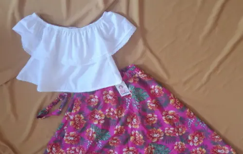 Saia Meio Gode Chita Infantil (com Elastico)+ Bata Ciganinha