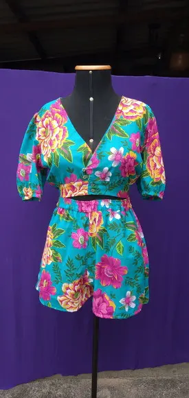 Short + Top com Manga Bufante de Chita