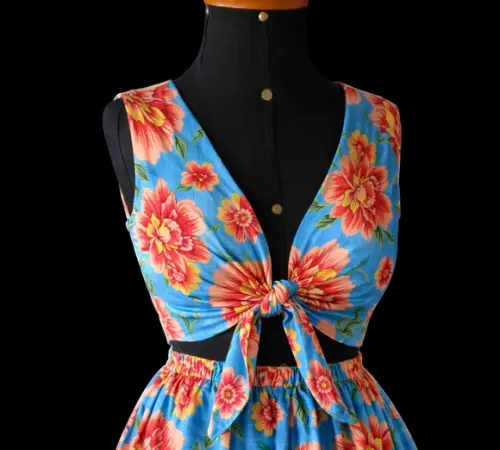 Top cropped de Chita laço nas costas (até t.60)
