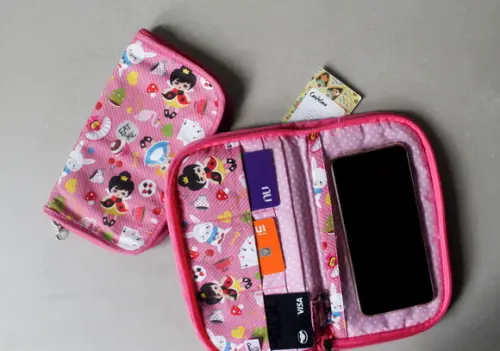 Bolsa porta celular com ziper