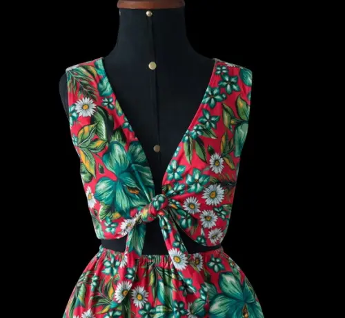 Top cropped de Chita laço na frente (até o T.60)