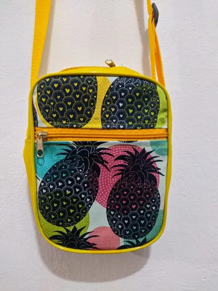 Shoulder Bag Estampa Abacaxi