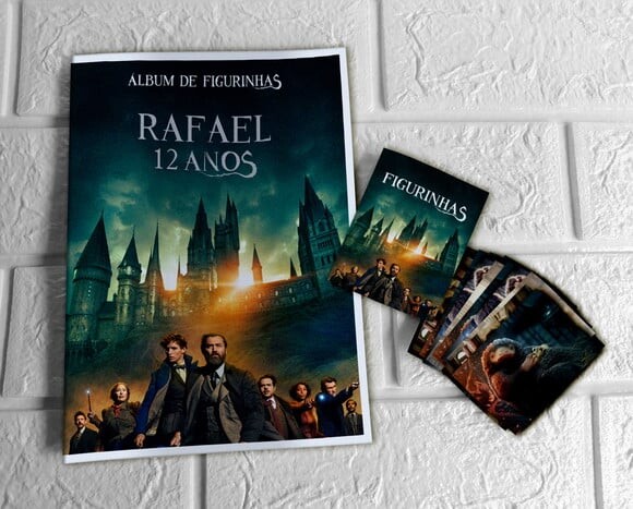 Álbum de Figurinhas Animais Fantásticos