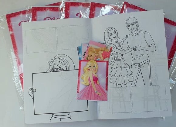 Álbum de Figurinhas Barbie