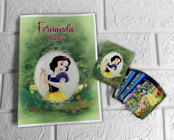 Álbum de Figurinhas Branca de Neve