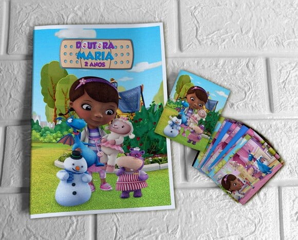 Álbum de Figurinhas Doutora Brinquedos