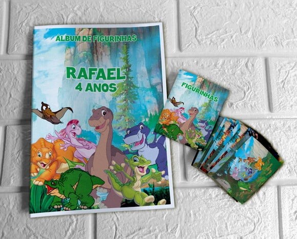 Álbum de Figurinhas em Busca do Vale Encantado