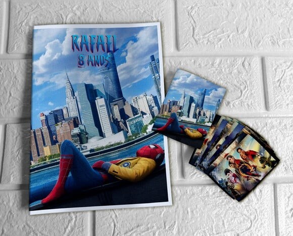 Álbum de Figurinhas Homem Aranha