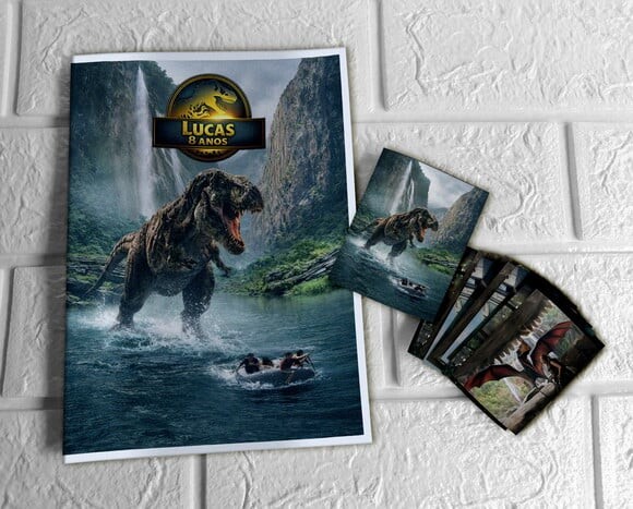 Álbum de Figurinhas Jurassic World Recomeço