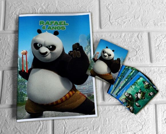 Álbum de Figurinhas Kung Fu Panda