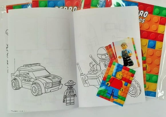 Álbum de Figurinhas Lego