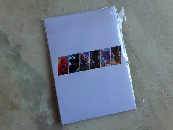 Álbum de Figurinhas Lego Heroes