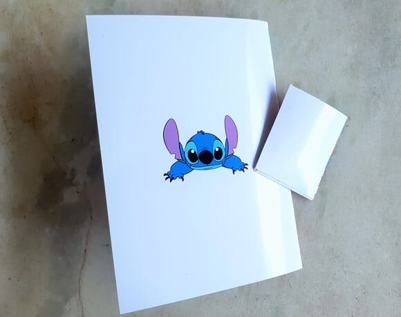 Álbum de Figurinhas Lilo e Stitch