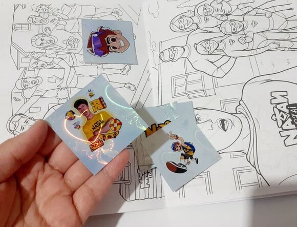 Álbum de Figurinhas Metalizadas Natan Por Aí