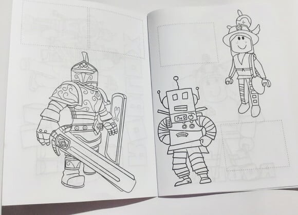 Álbum de Figurinhas Roblox