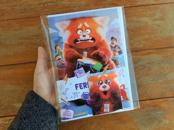 Álbum de Figurinhas Red Crescer É Uma Fera