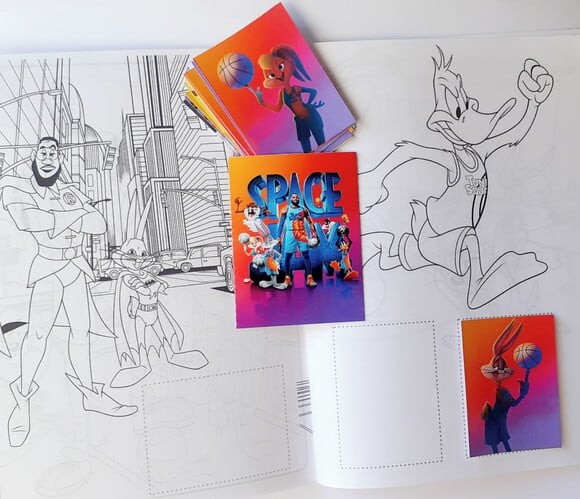 Álbum de Figurinhas Space Jam Um Novo Legado
