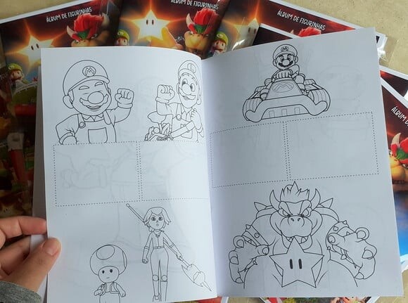 Álbum de Figurinhas Super Mario Bros