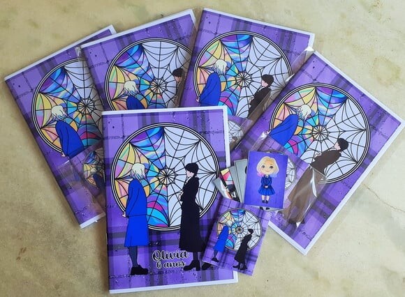 Álbum de Figurinhas Wandinha Addams