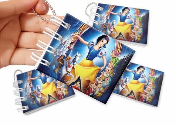 Mini Livro de Colorir 6x8cm Branca de Neve