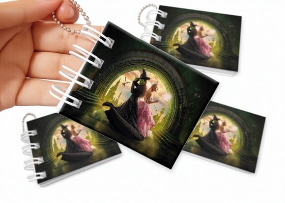Mini Livro de Colorir 6x8cm Wicked Bruxas de Oz