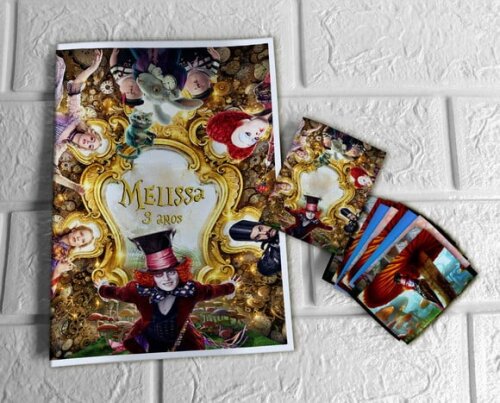 Álbum de Figurinhas Alice no País das Maravilhas