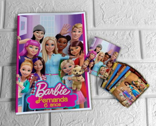 Álbum de Figurinhas Barbie Dreamhouse Adventures