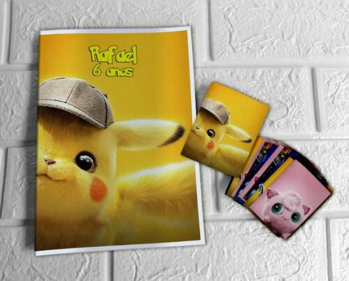 Álbum de Figurinhas Detetive Pikachu
