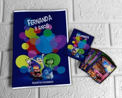 Álbum de Figurinhas Divertida Mente