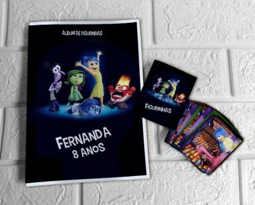Álbum de Figurinhas Divertida Mente
